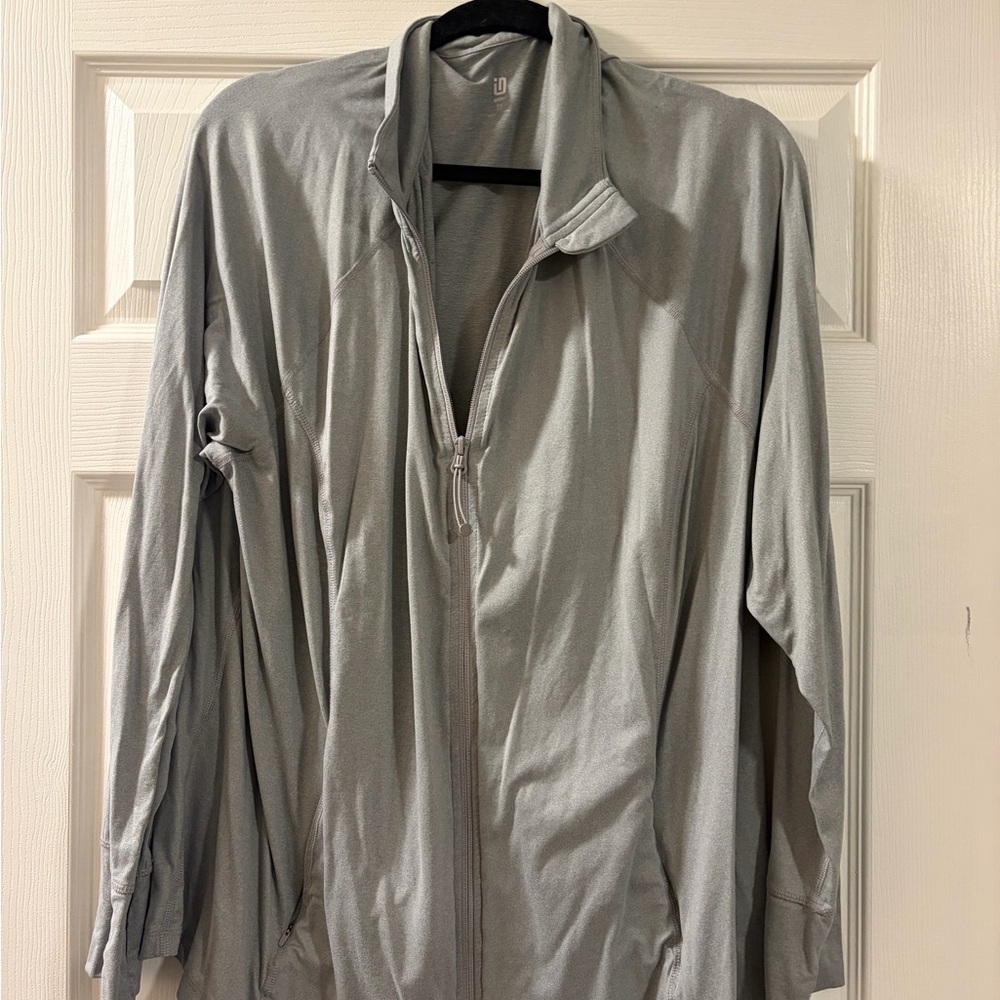 Ideology Women's Silver Lightweight Jacket